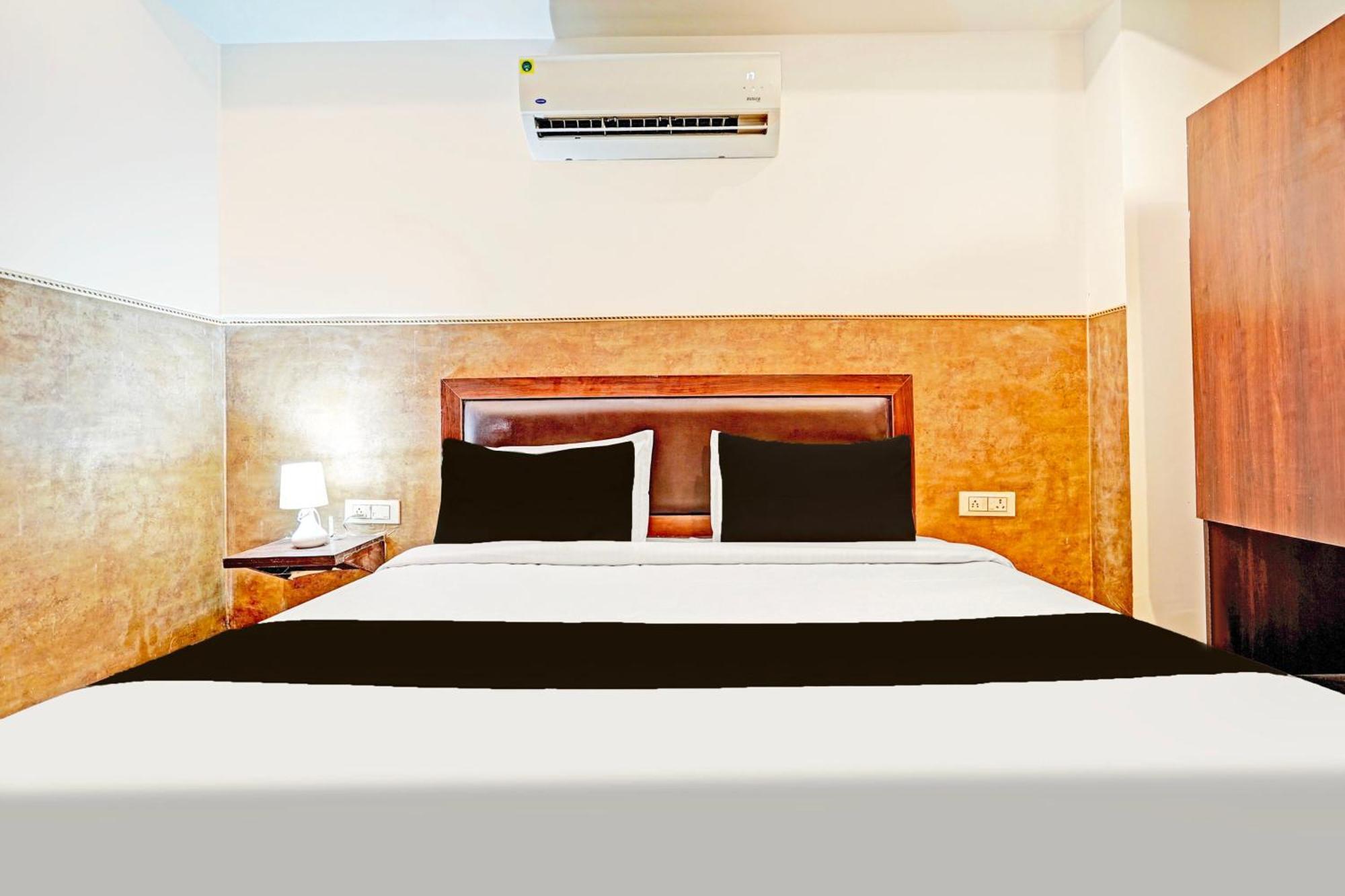 โอโย คีย์ รูม ติลัก นาการิ Hotel เดลี ภายนอก รูปภาพ